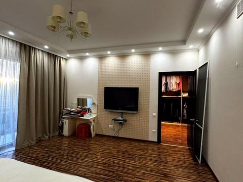 будинок за адресою Бориса Джонсона вул.