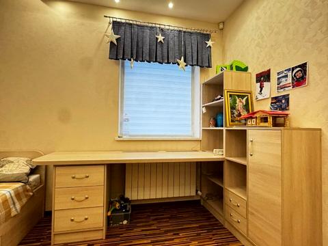 будинок за адресою Бориса Джонсона вул.