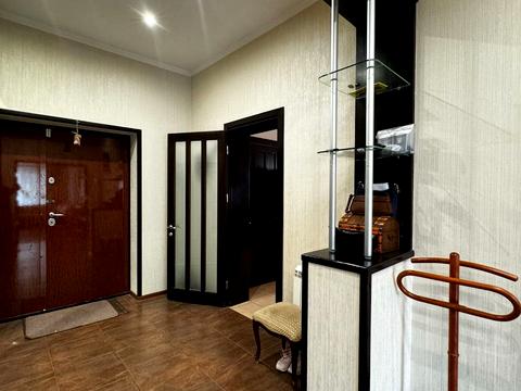 будинок за адресою Бориса Джонсона вул.