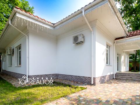 будинок за адресою Лісна