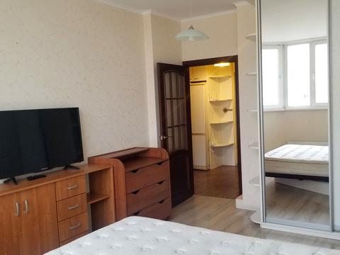 квартира по адресу Семьи Кульженков ул. (Дегтяренко Петра), 33