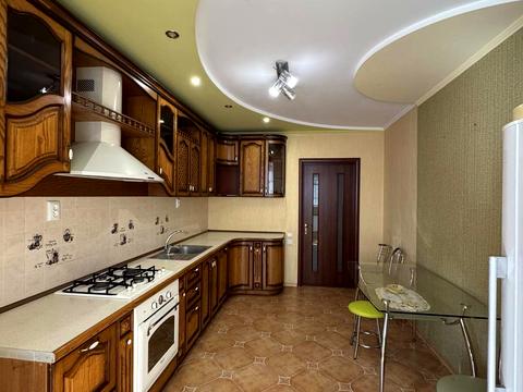 квартира за адресою Зодчих вул., 4