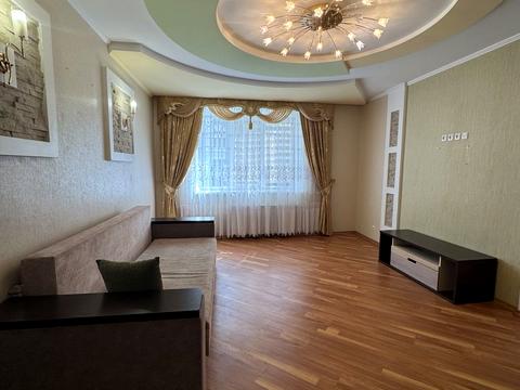 квартира за адресою Зодчих вул., 4