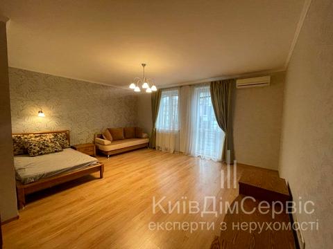 квартира за адресою Київ, Почайнинська вул., 25/49