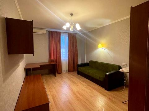 квартира за адресою Київ, Почайнинська вул., 25/49