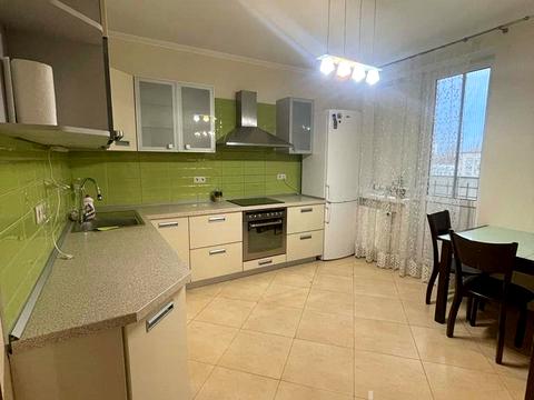 квартира за адресою Київ, Почайнинська вул., 25/49