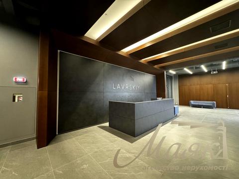 комерційна за адресою Лаврська вул. (Січневого Повстання), 14