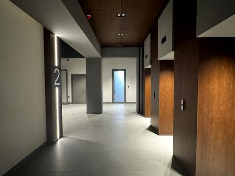 комерційна за адресою Лаврська вул. (Січневого Повстання), 14