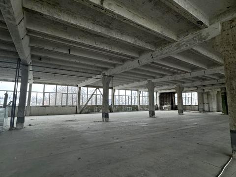 комерційна за адресою Лаврська вул. (Січневого Повстання), 14