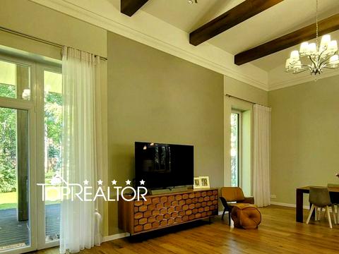 будинок за адресою Центральна