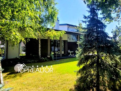 будинок за адресою Центральна