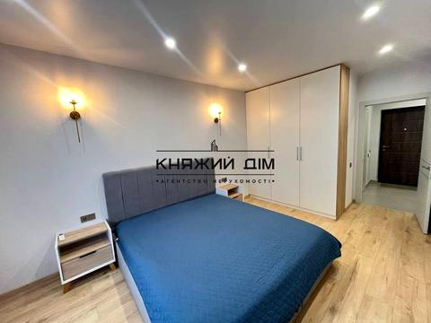 квартира за адресою Київ, Дніпровська набережна вул., 17-К