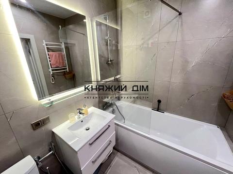 квартира за адресою Київ, Дніпровська набережна вул., 17-К