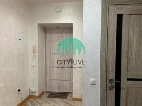 квартира за адресою Тролейбусна вул., 28