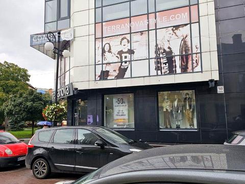 коммерческая по адресу ринок площа, 1