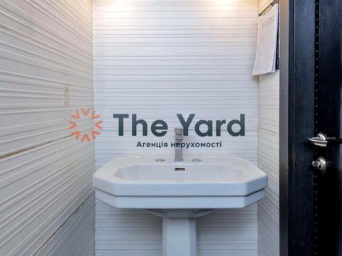 комерційна за адресою Саксаганського вул., 120