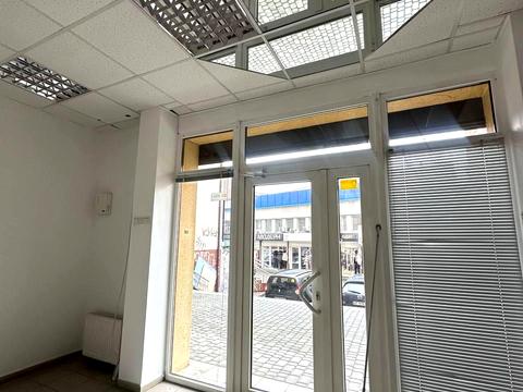 коммерческая по адресу ратуша, 1