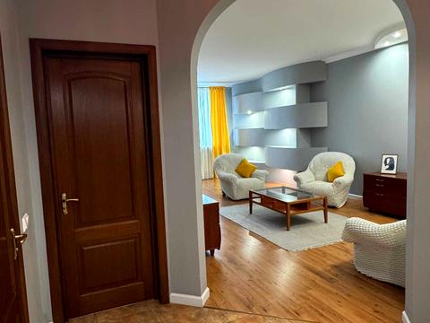 квартира по адресу Голосеевский просп. (40-летия Октября), 68