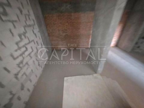 коммерческая по адресу Ревуцкого ул., 40-Б