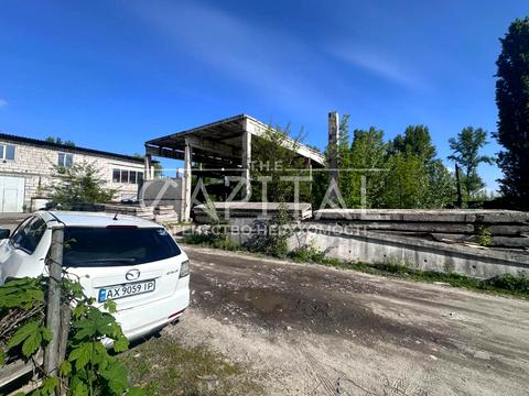 коммерческая по адресу Любомирська ул., 9