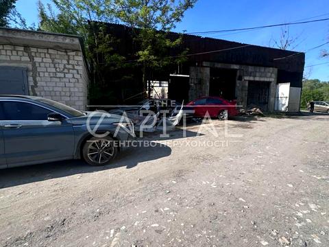 коммерческая по адресу Любомирська ул., 9