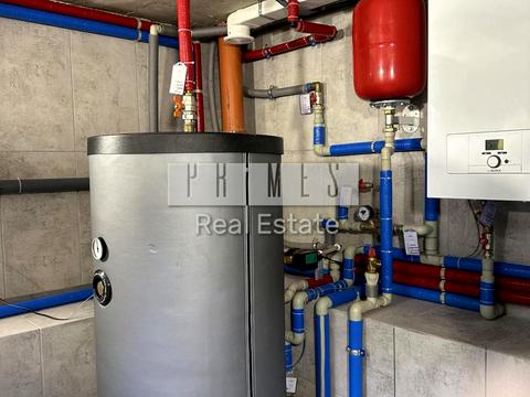 будинок за адресою Шкільна вул., 12