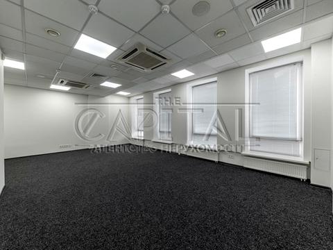 комерційна за адресою Січових Стрільців вул. (Артема), 50