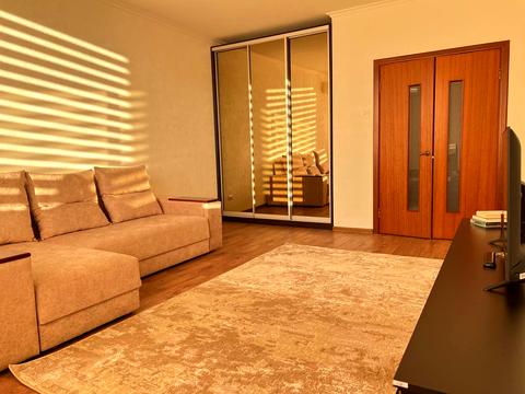 квартира за адресою Анни Ахматової вул., 35-А