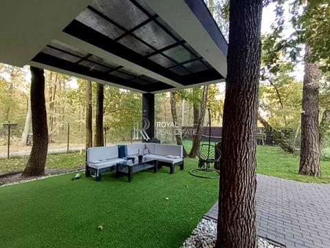 будинок за адресою Дачна