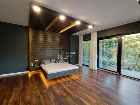 будинок за адресою Дачна