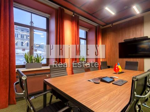 комерційна за адресою Богдана Хмельницького вул., 3