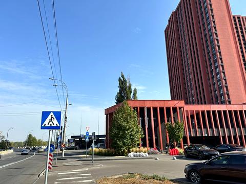 комерційна за адресою Набережно-Рибальська дорога вул., 27