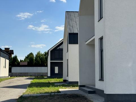 будинок за адресою Зоряна