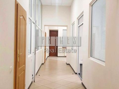 комерційна за адресою Паторжинського вул., 14