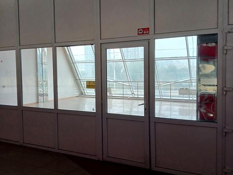 комерційна за адресою Вадима Гетьмана вул., 48а