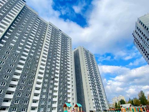 квартира за адресою Сім'ї Кульженків вул. (Петра Дегтяренка), 21