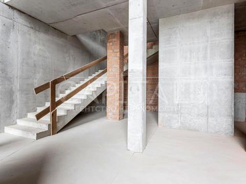 коммерческая по адресу вул. Ґарета Джонса, 8