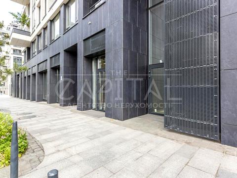 коммерческая по адресу вул. Ґарета Джонса, 8