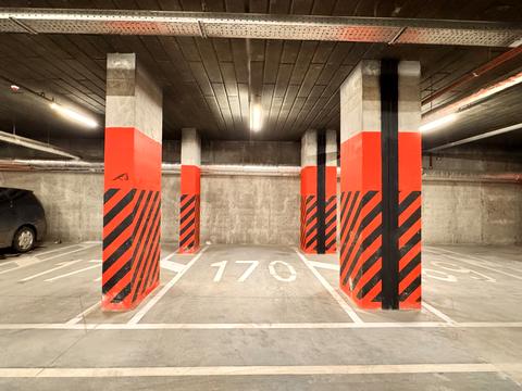 паркоместо по адресу Замарстыновская ул. (Калинина), 76