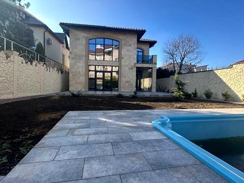 будинок за адресою Рівності пров.