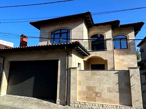 будинок за адресою Рівності пров.