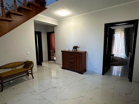 будинок за адресою Франка, 19Б