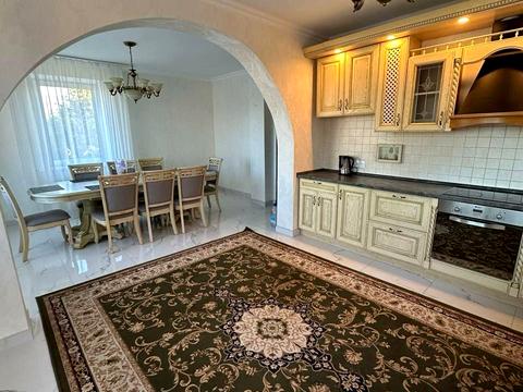 будинок за адресою Франка, 19Б