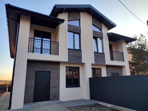 будинок за адресою Незалежності