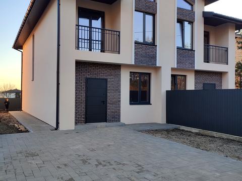 будинок за адресою Незалежності