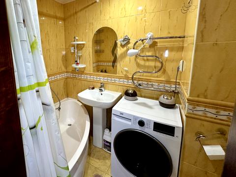 квартира за адресою Героїв просп., 6