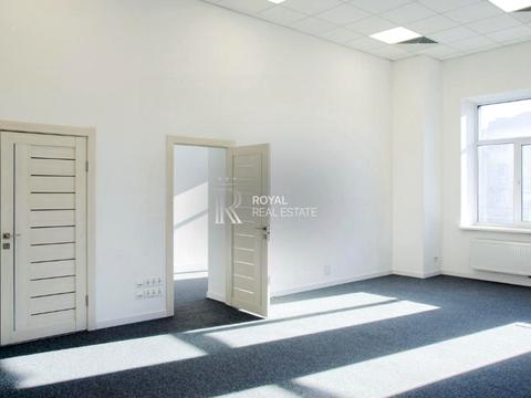 коммерческая по адресу Елены Телиги ул., 6