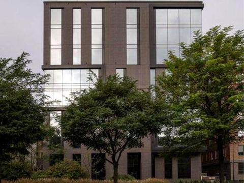 комерційна за адресою Красилівська вул., 9