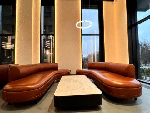 комерційна за адресою Красилівська вул., 9