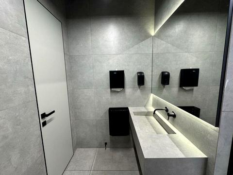 комерційна за адресою Красилівська вул., 9